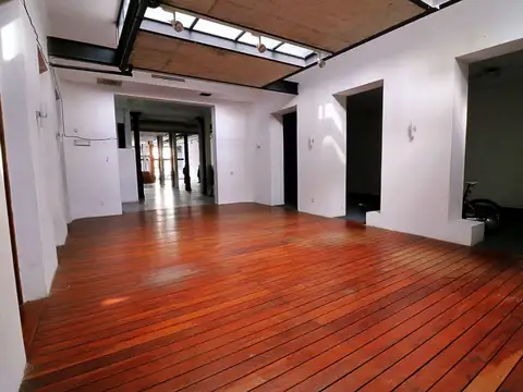 Plaza Independencia 700