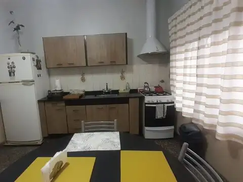 Casa 3 ambientes con 1 baño