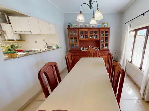 Casa en Venta con 1 cochera