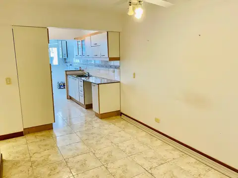 Departamento 4 ambientes con 2 baños