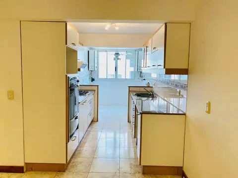 Departamento en Alquiler con 1 cocheras