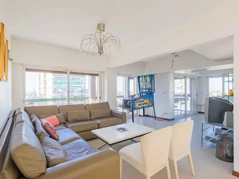 Departamento en Venta con 2 cocheras