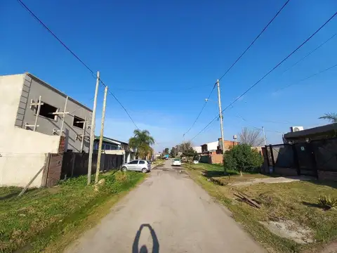 Terreno en Venta en Garin, USD 25.000