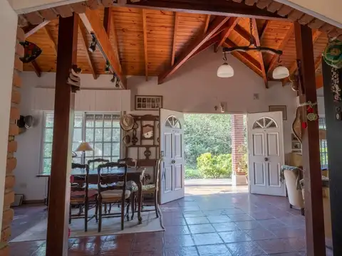 Casa en Venta en Marcos Paz, USD 230.000