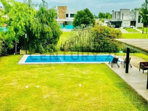 Casa en Alquiler de 4 dormitorios