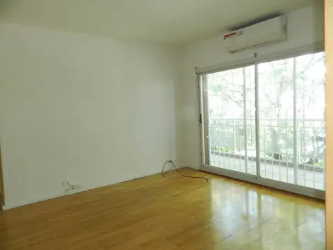 Departamento en Alquiler en Chacarita, $ 650.000
