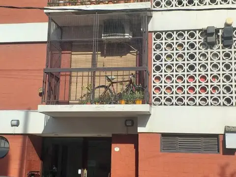 VENTA DEPTO 2 AMB QUINTA GALLI .