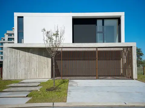 Casa en Venta de 5 dormitorios