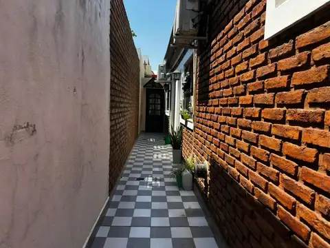 PH 2 ambientes con patio, terraza y entrepiso