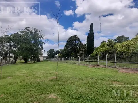 Terreno de 513m² en venta en Santa Lucía, Pilar del Este
