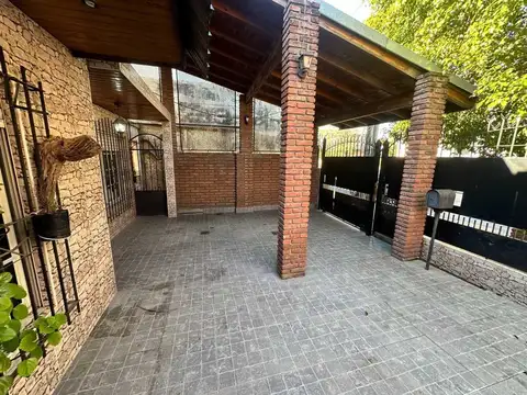 Depto Tipo Casa en Venta en Remedios De Escalada, USD 69.900