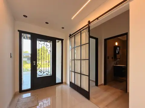 Casa en Venta en Country Santa Rita, USD 280.000