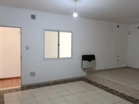 EN VENTA 2 DEPARTAMENTOS + 2 LOCALES COMERCIALES