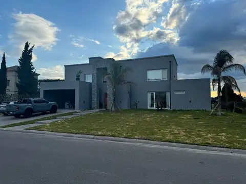 ESCOBAR, HARAS DE SANTA MARIA, LAS LOMAS, Old Man 700