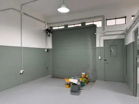 Galpon en Venta 30  mts Fondo