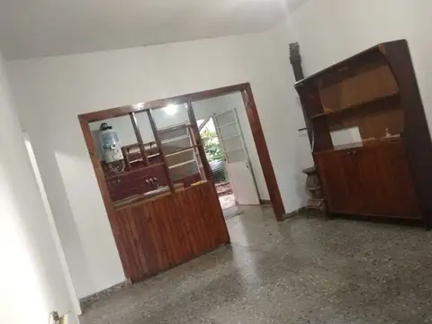 Casa en Venta en Isidro Casanova, USD 59.000