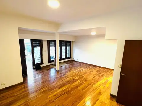 Casa en Venta en Acassuso Vias  /  Santa Fe, USD 470.000