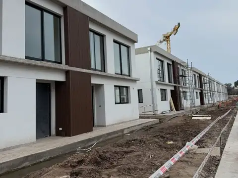 Casa en Venta en Benavidez, USD 290.000