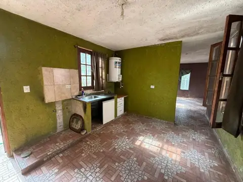 Casa 3 ambientes con 1 baño