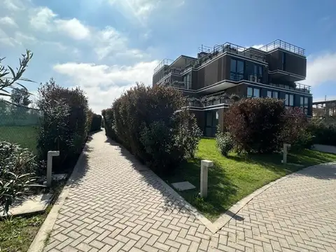 Espectacular Departamento de 4 Ambientes con Terraza   