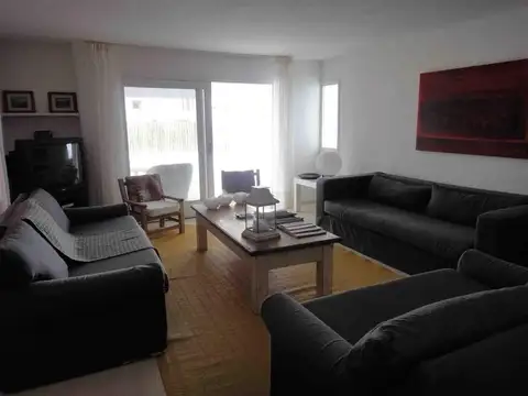 Casa en Alquiler Temporal en Punta del Este, USD 13.000