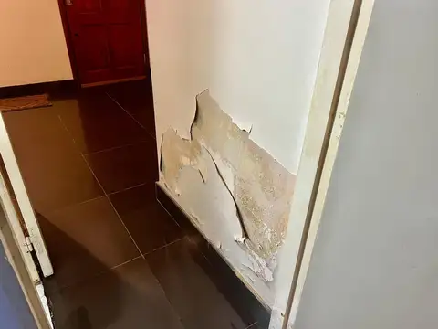 Departamento 2 amb en sarandí a una cuadra de la av. mitre
