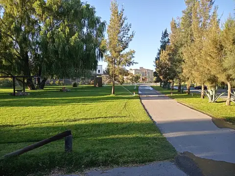 Casa en Alquiler de 3 dormitorios