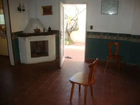 AGULLEIRO - (MORON) 400, Piso PB