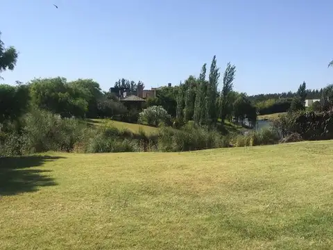 Terreno en Venta de 1220,0 m2