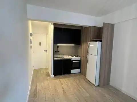 venta 1 ambiente divisible con  balcon saliente