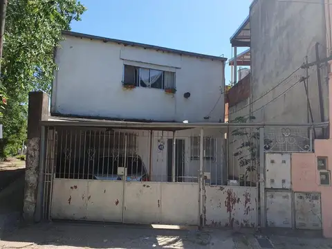 Casa PH al frente 3 amb.+ cochera  IDEAL INVERSOR ALQUILADA