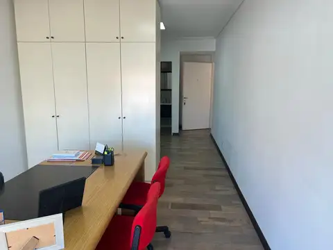 Oficina en Venta con 1 cochera