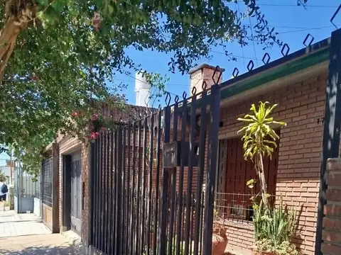 VENTA CASA 2 DORMITORIOS B° ALTO ALBERDI CÓRDOBA