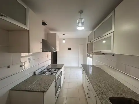 Departamento en Alquiler en San Miguel De Tucuman, $ 900.000