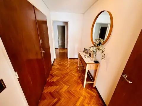 Departamento 7 ambientes con 3 baños