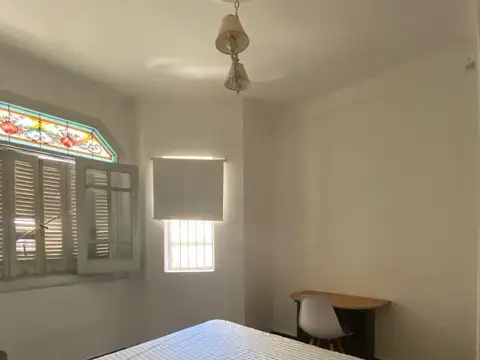 Casa 8 ambientes con 1 baño