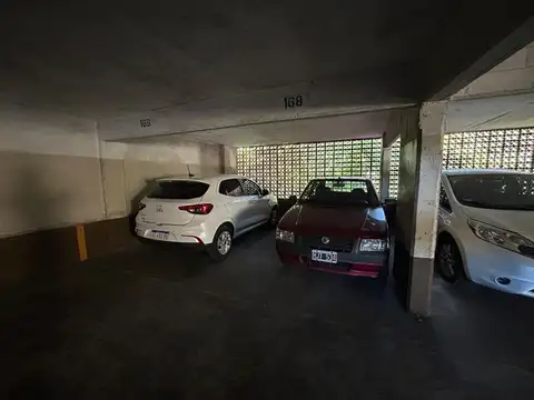 Cochera en Venta Cubierta