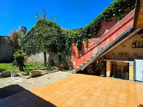 Depto Tipo Casa en Venta de 4 dormitorios
