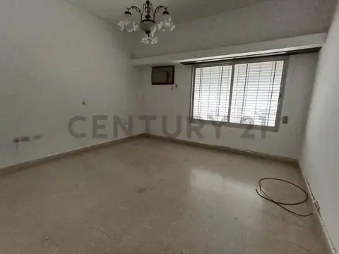 CASA CÉNTRICA CON TODOS LOS SERVICIOS EN RAFAELA