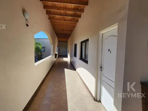 CENTRO COMERCIAL PROXIMO A CAAMAÑO.