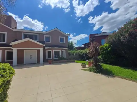 Casa en Venta en Villa Allende, USD 490.000