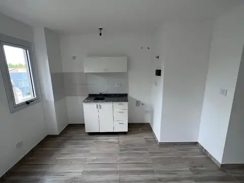 Departamento en Alquiler en Banfield, $ 350.000