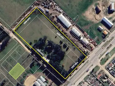 Casa 8 ambientes con 3 baños