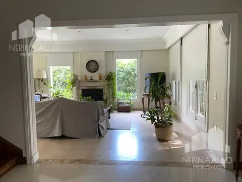 Casa en Venta en Barrio Parque Leloir, USD 1.200.000