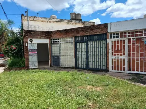 ALQUILO LOCAL Frente cancha de Talleres Jardin Espinosa
