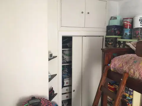 Depto Tipo Casa en Venta 40 años