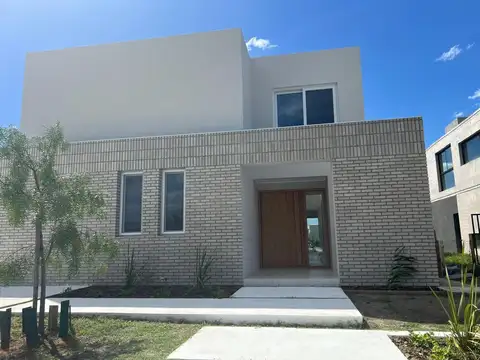 Casa  en Venta en Laguna Grande, Villanueva, Tigre