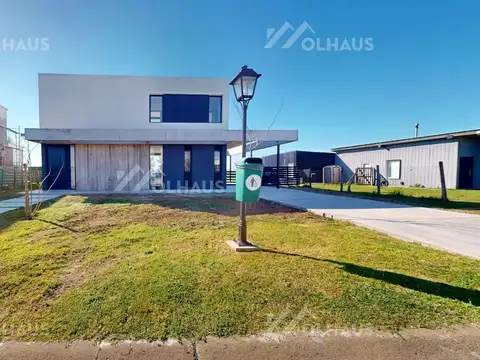 Casa 4 ambientes con 3 baños