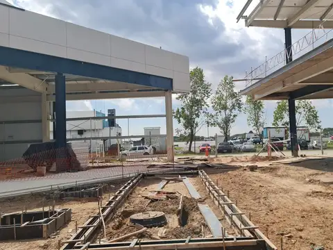 IMPONENTE OFICINA EN POLO HUDSON