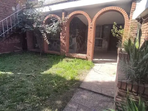 VENTA CASA EN PH 3 DORM PUEYRREDON 3 PATIOS